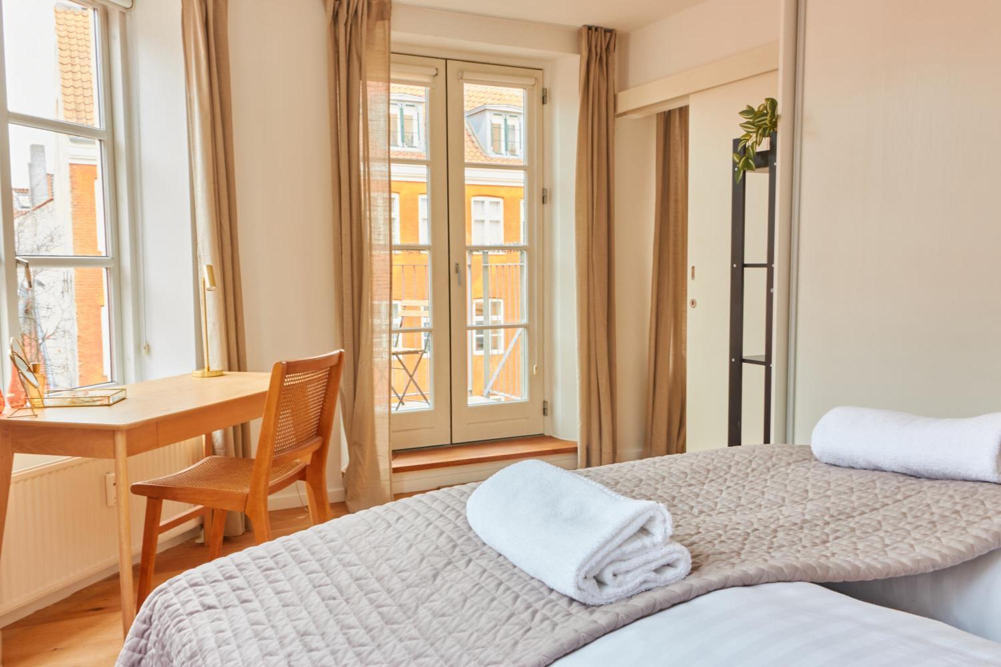 Stunning 2 Bedroom On Nyhavn With Private Balcony Apartamento Copenhague