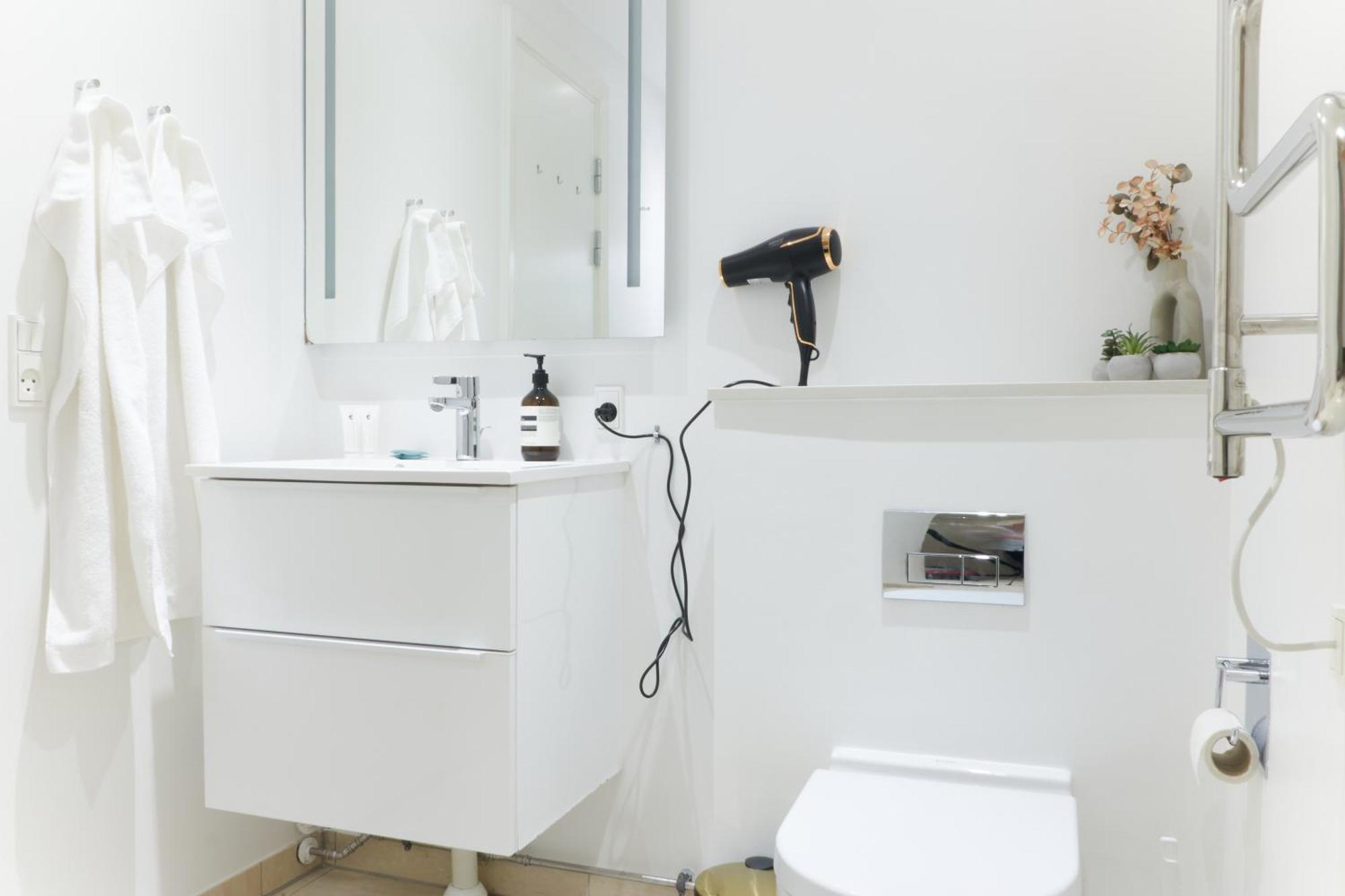 Apartamento Stunning 2 Bedroom On Nyhavn With Private Balcony